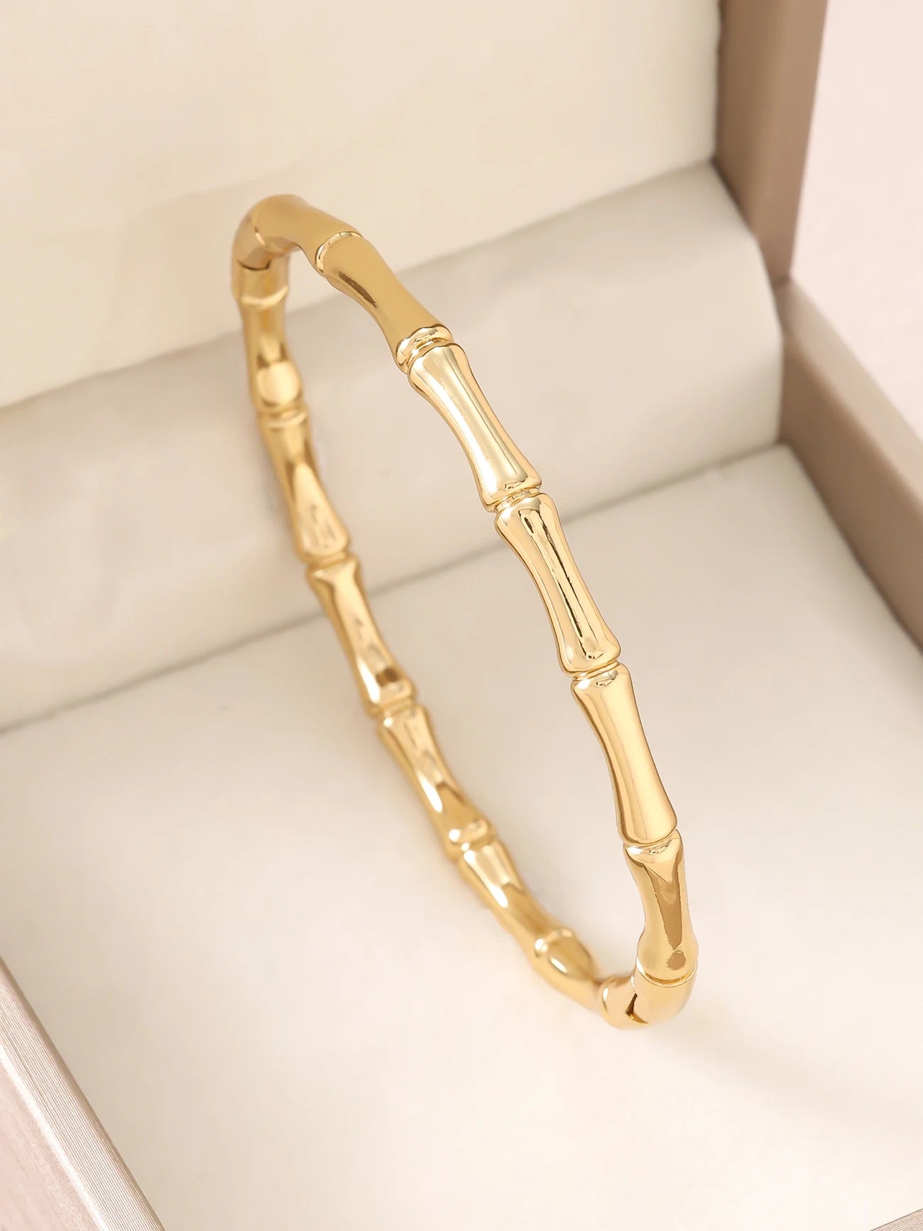 1 Stück 18K vergoldetes stapelbares Edelstahlarmband mit Kette und Kleeblatt-Design, Modischer Stil für Damen, Geeignet für Freizeit