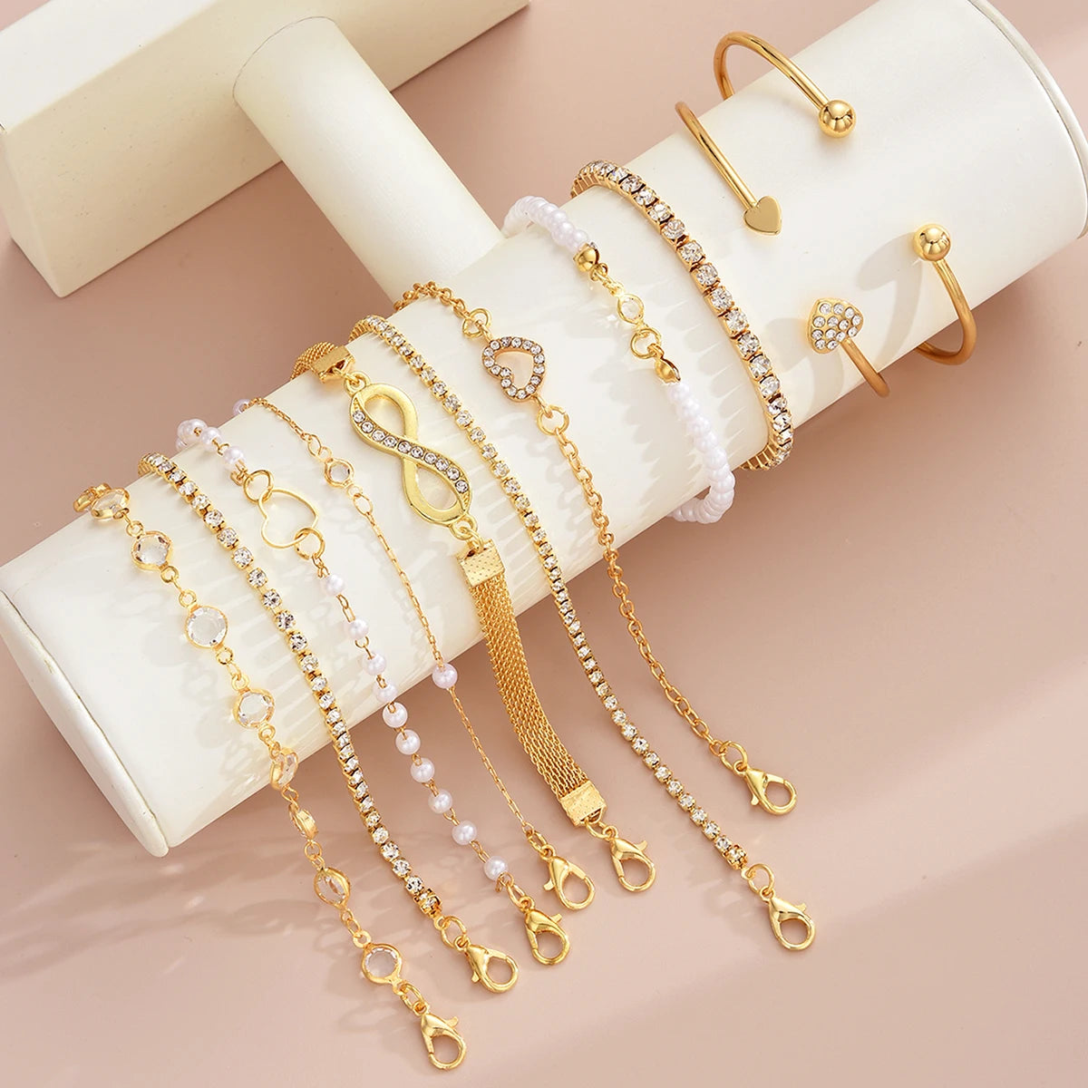11-teiliges Boho-Perlen-Kristall-Herz-Unendlichkeitszeichen-Armband für Damen, Vintage-elegantes Armband-Set in Goldfarbe, neuer Urlaubsschmuck