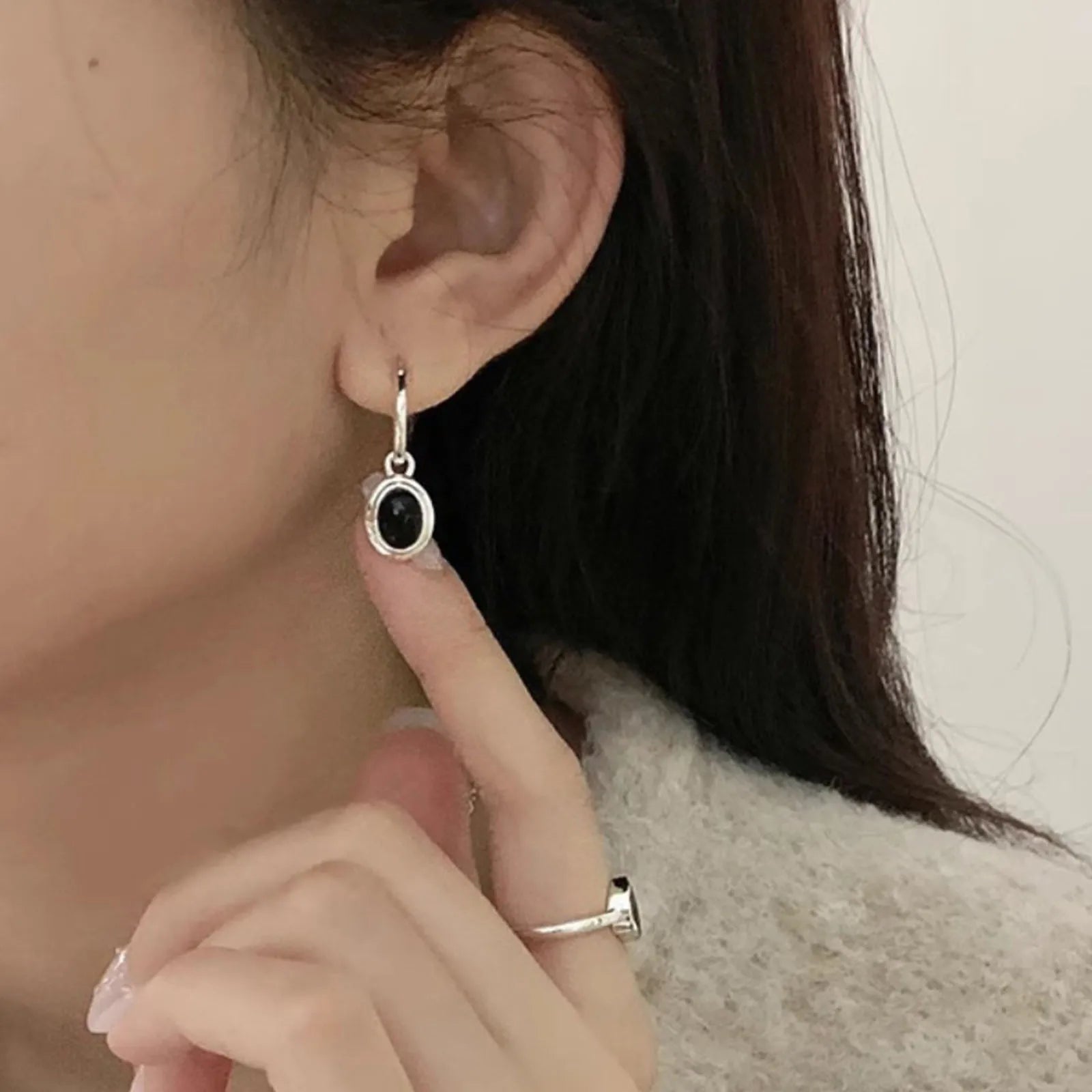 Pendientes redondos de oro vintage de plata de ley 925 para mujer, pendientes de bola negra, joyería que previene la alergia, accesorios de fiesta, regalo
