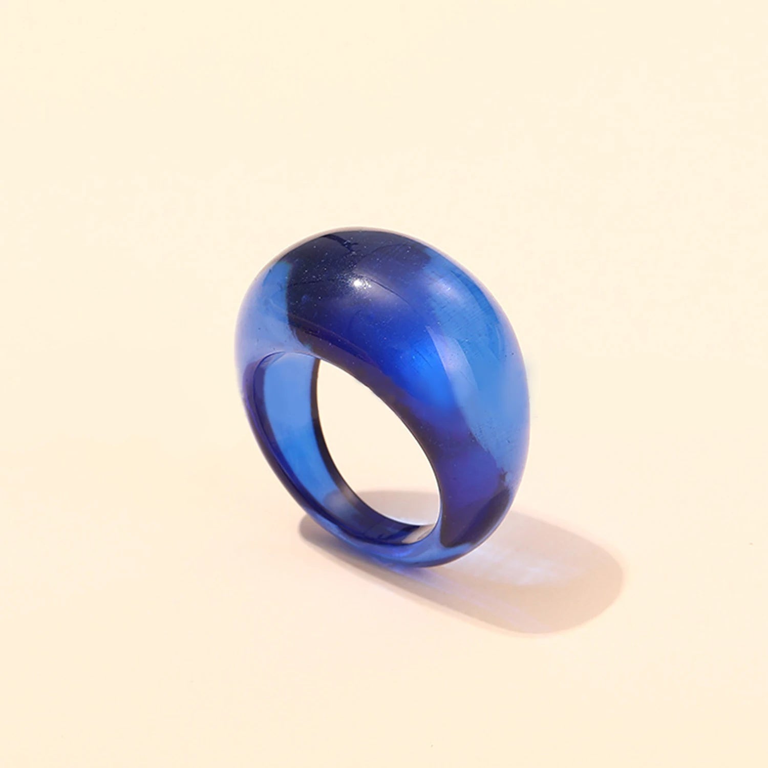 Neue koreanische bunte Acrylringe Vintage runde Ringe für Frauen Große Kpop-Fingerringe für Mädchen Punk-Harzringe Modeschmuck