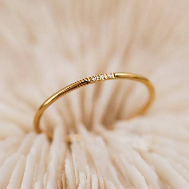 1 mm dünner Edelstahl CZ Inlay Stapelbarer Ring Ehering für Frauen Mädchen Größe 3-10