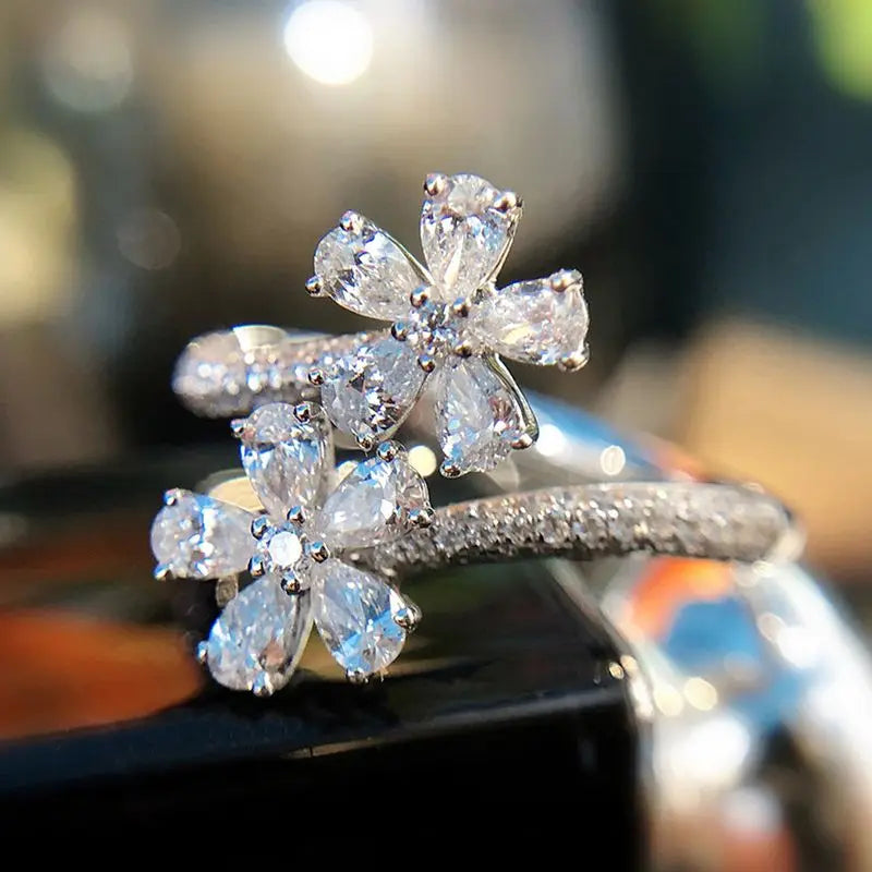 925er Sterling Silber Ästhetischer Blumen Verstellbarer Fingerring Weiblicher Brillanter Zirkonia Schmuck für Verlobung Zarte Accessoires