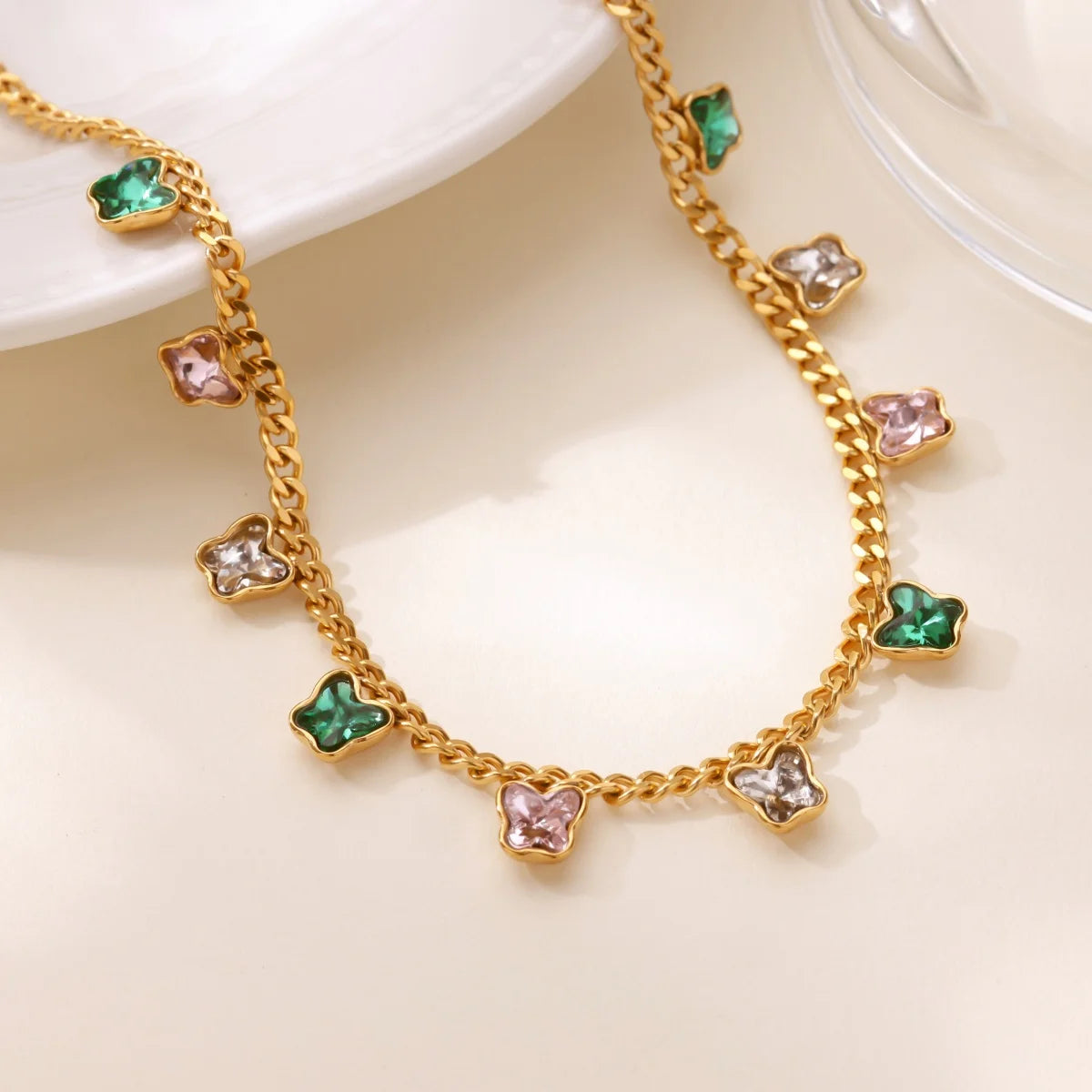 Collares con colgante de mariposa de circonita de lujo para mujer, cadena de acero inoxidable chapado en oro, collar, joyería de boda, novedad de 2025