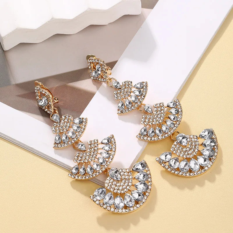 Vintage Ohrringe mit weißen Kristallen für Frauen, große, lange, geometrische Hängeohrringe, Statement-Schmuck