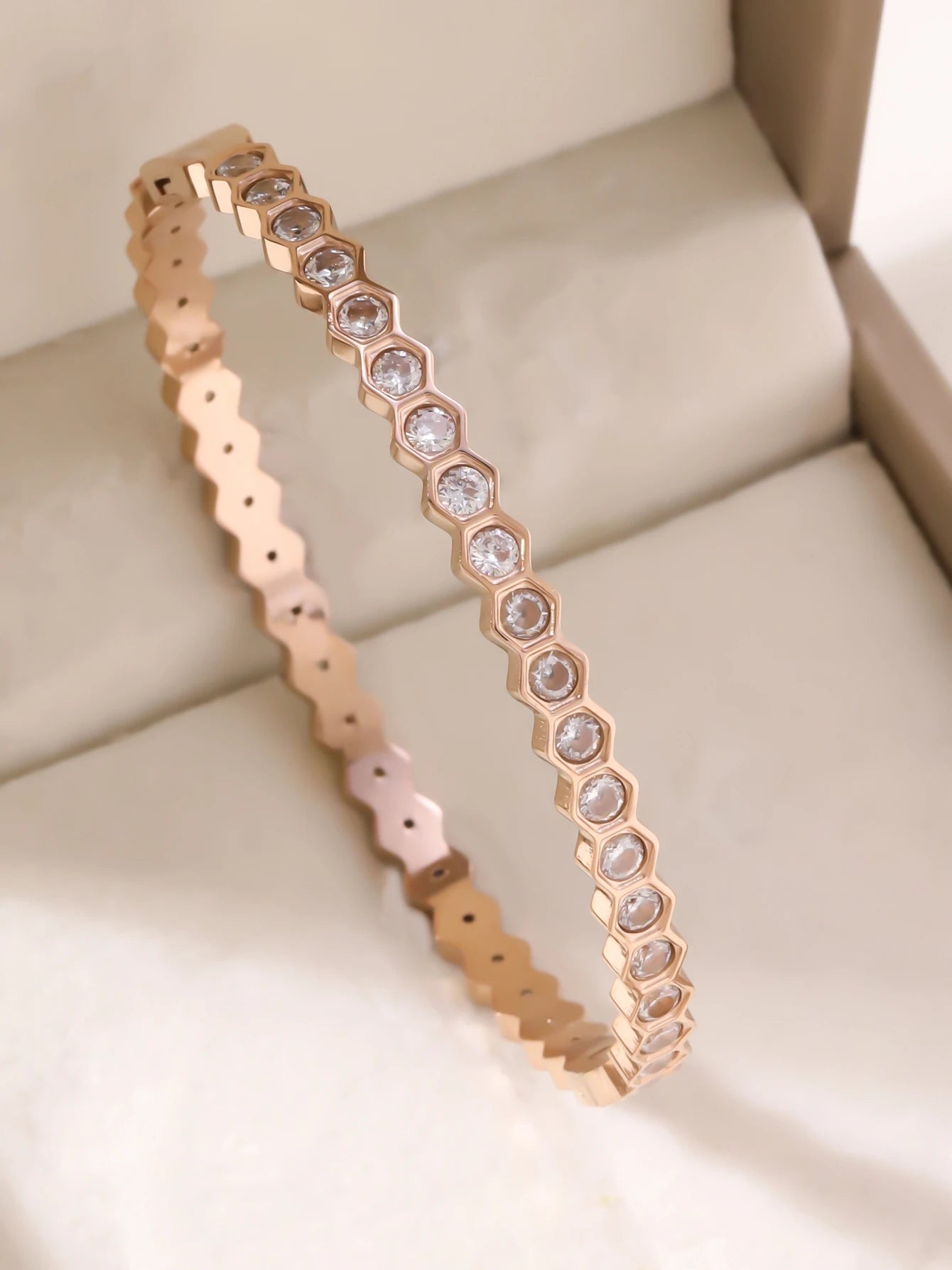 1 Stück/Set Damen Hochzeitsschmuck Party Feiertag Valentinstag Geschenk Edelstahl Armband 18K vergoldet Armband