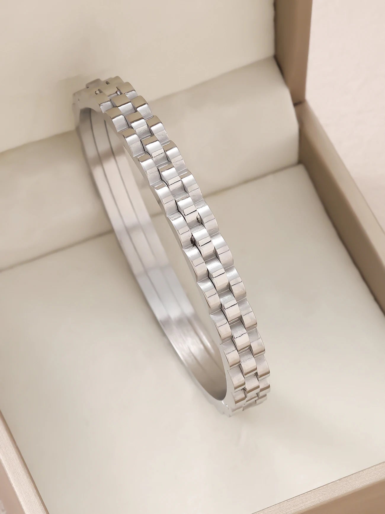 1 Stück 18K vergoldetes stapelbares Edelstahlarmband mit Kette und Kleeblatt-Design, Modischer Stil für Damen, Geeignet für Freizeit