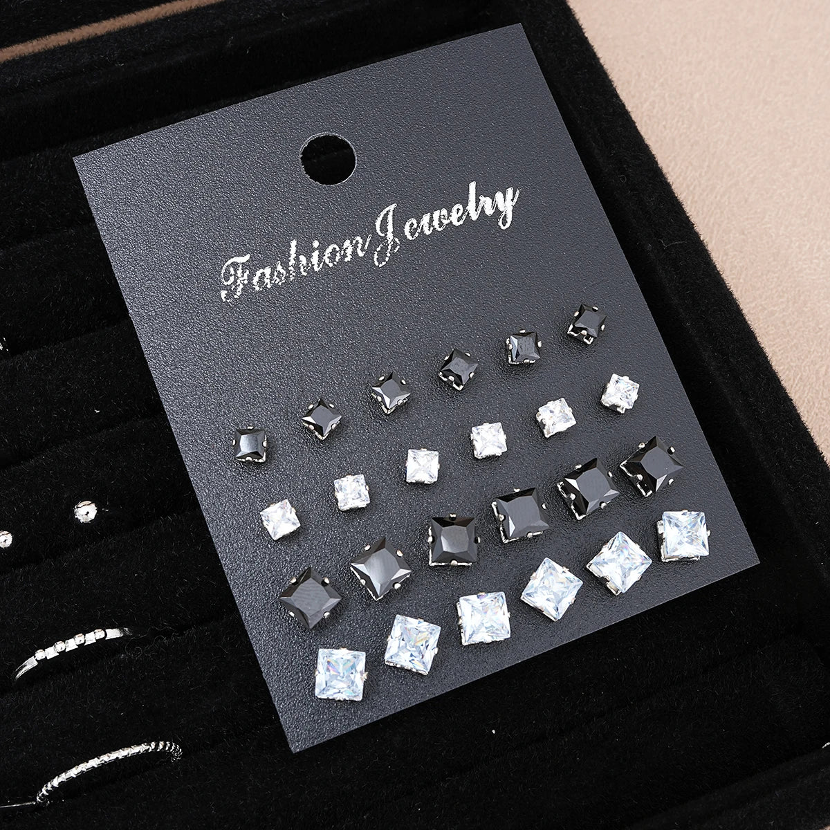 51-teiliges Set, silbern, schickes Schmuckset für Damen, modische Schmetterlings-, Herz- und Perlenketten, Ohrringe, Ringe, passend zu alltäglichen Outfits