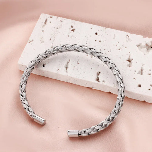 1 Stück Titan-Stahl-Armreif, geflochten, trendiger und minimalistischer Stil, Stahldraht geflochten, verstellbares C-förmiges Armband