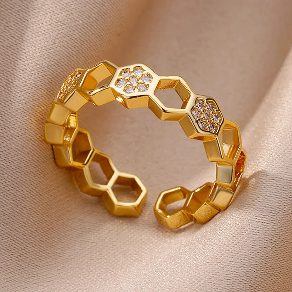 Anillos de acero inoxidable de color dorado a la moda para mujer, cadena hueca de cristal de circón, joyería para dedo, regalo 2023, anillos mujer