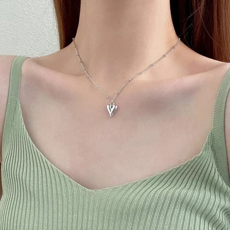 Vintage Golden Silver Color Heart Pendant Necklace for Women New Trend Girls Clavicle Chain Jewelry Birthday Gifts Wholesale