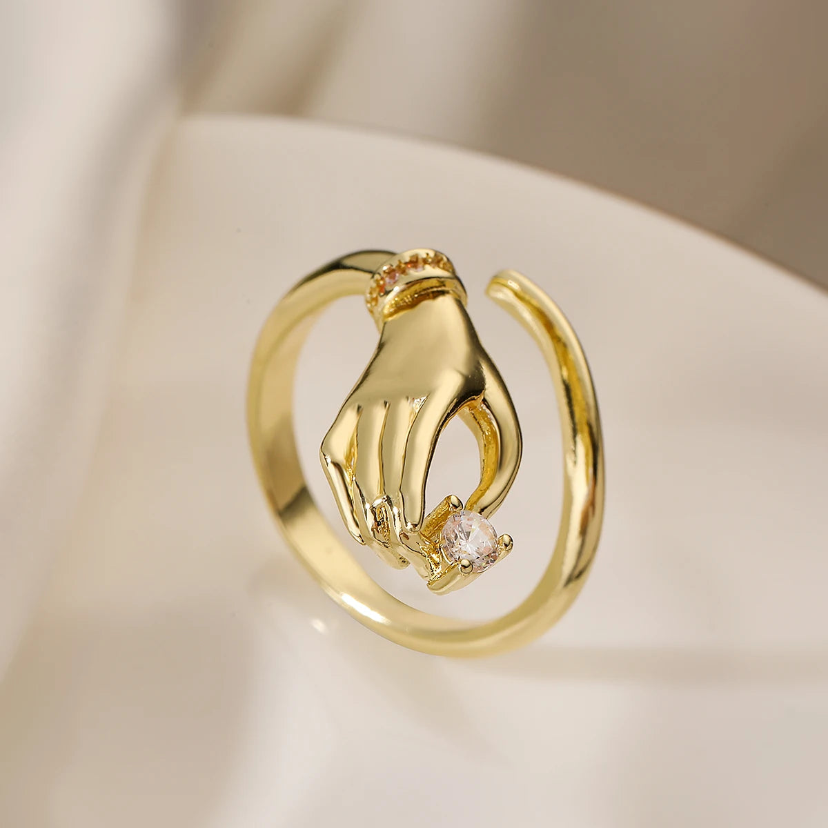 NEWBUY Trendiger Goldfarben Kupfer Geometrischer Schmuck Luxuriöser AAA Zirkonia Ehering Für Elegante Frauen Verlobungsgeschenk