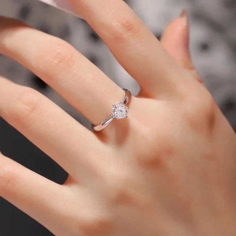 NeeTim 0.3ct 4mm Moissanit-Diamantring für Damen S925 Sterlingsilber mit vergoldetem Eternity Band Hochzeitsfeier Schmuck