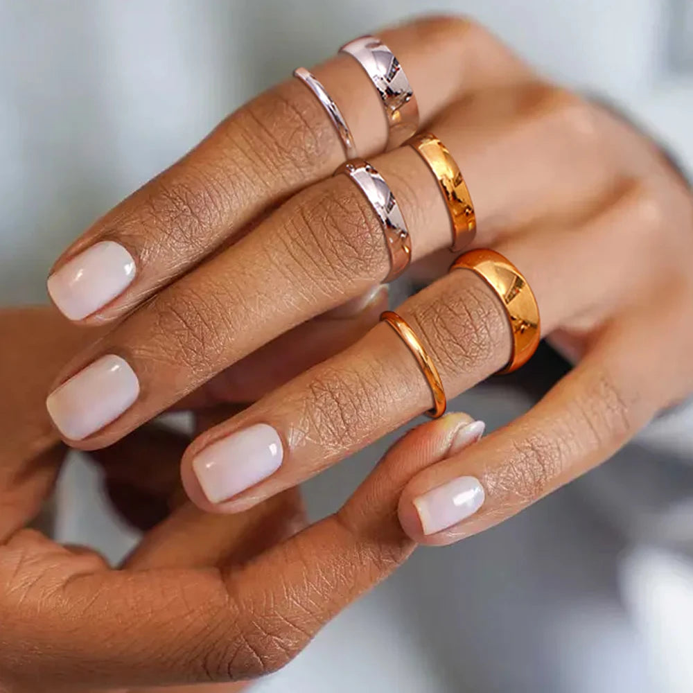 Klassische Stilringe zum Stapeln Edelstahlringe für Frauen als Geschenk Schmuck Größe 5 6 7 Schmuckzubehör