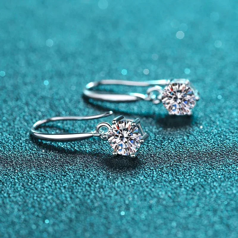 NeeTim 1ct 6.5mm Moissanit Hängeohrringe für Damen Original Hochzeits-Weihnachtsgeschenk S925 Sterling Silber Creolen Großhandel