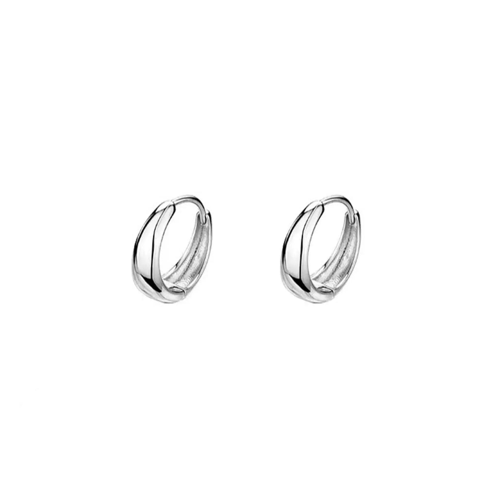925er Sterlingsilber schlichte Ringohrringe, leichter Luxus und High-End-Ohrringe, elegante und einfache Ohrringe für Frauen