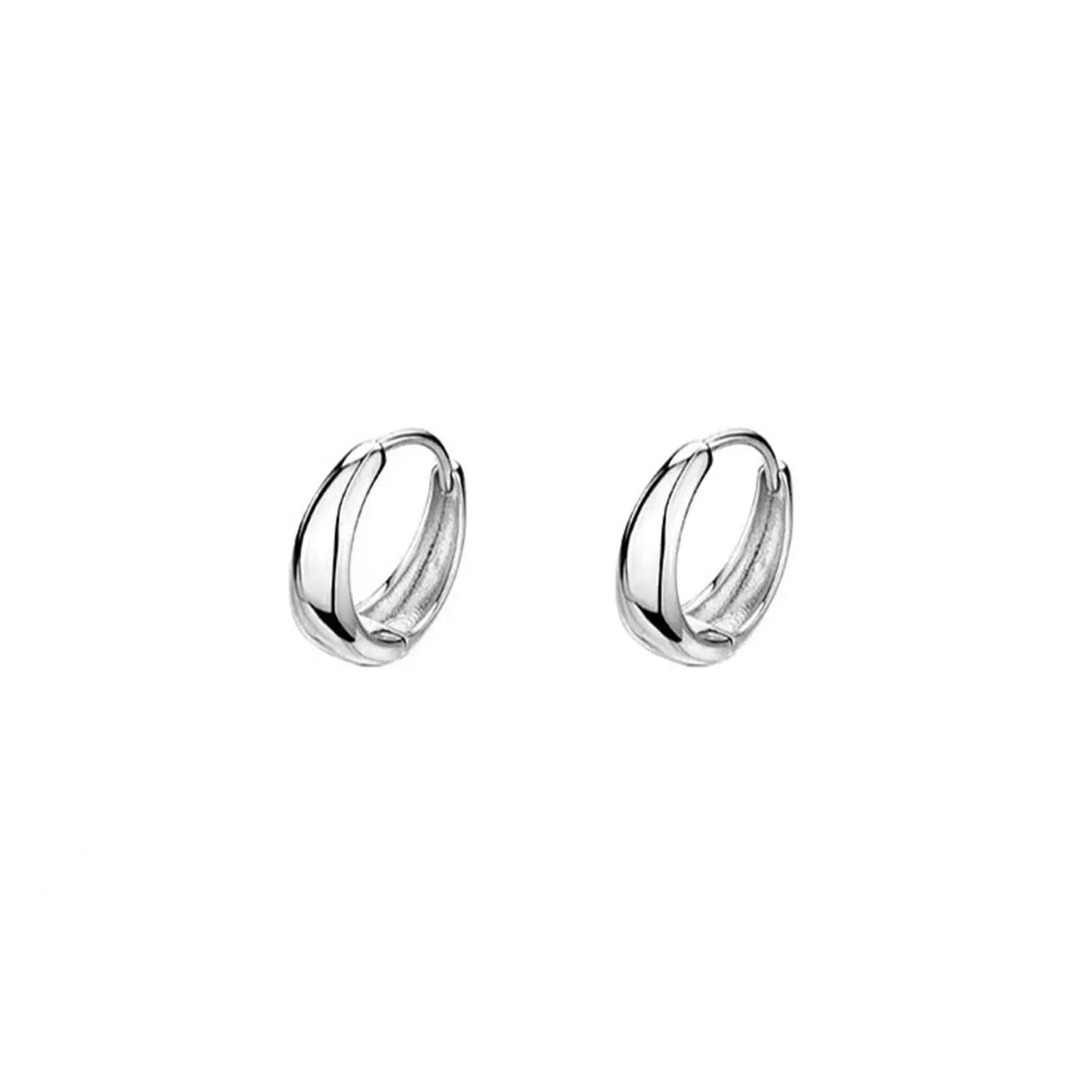925er Sterlingsilber schlichte Ringohrringe, leichter Luxus und High-End-Ohrringe, elegante und einfache Ohrringe für Frauen