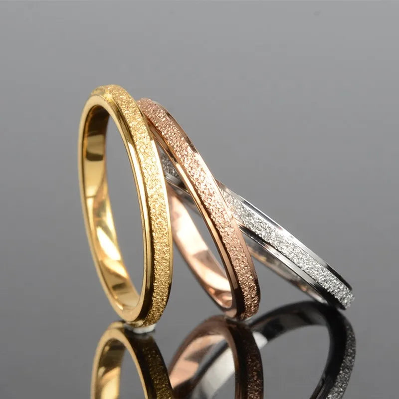 Mattierter Edelstahl 2mm dünner, stapelbarer Ring Ehering für Damen Mädchen Größe 3-10