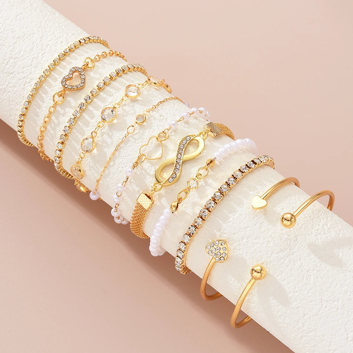 11-teiliges Boho-Perlen-Kristall-Herz-Unendlichkeitszeichen-Armband für Damen, Vintage-elegantes Armband-Set in Goldfarbe, neuer Urlaubsschmuck