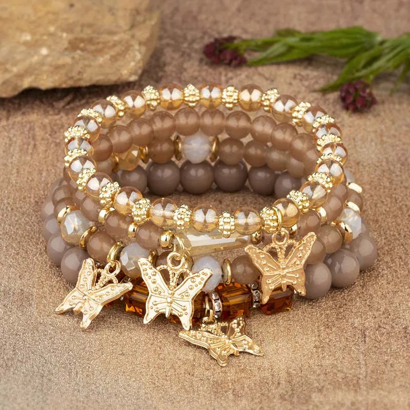 4 Stücke Trendige Schmetterling Perlenarmband Set für Frauen Rosa Acrylperlen Elastische Kette Armreif Weibliche Böhmische Party Schmuck Geschenk