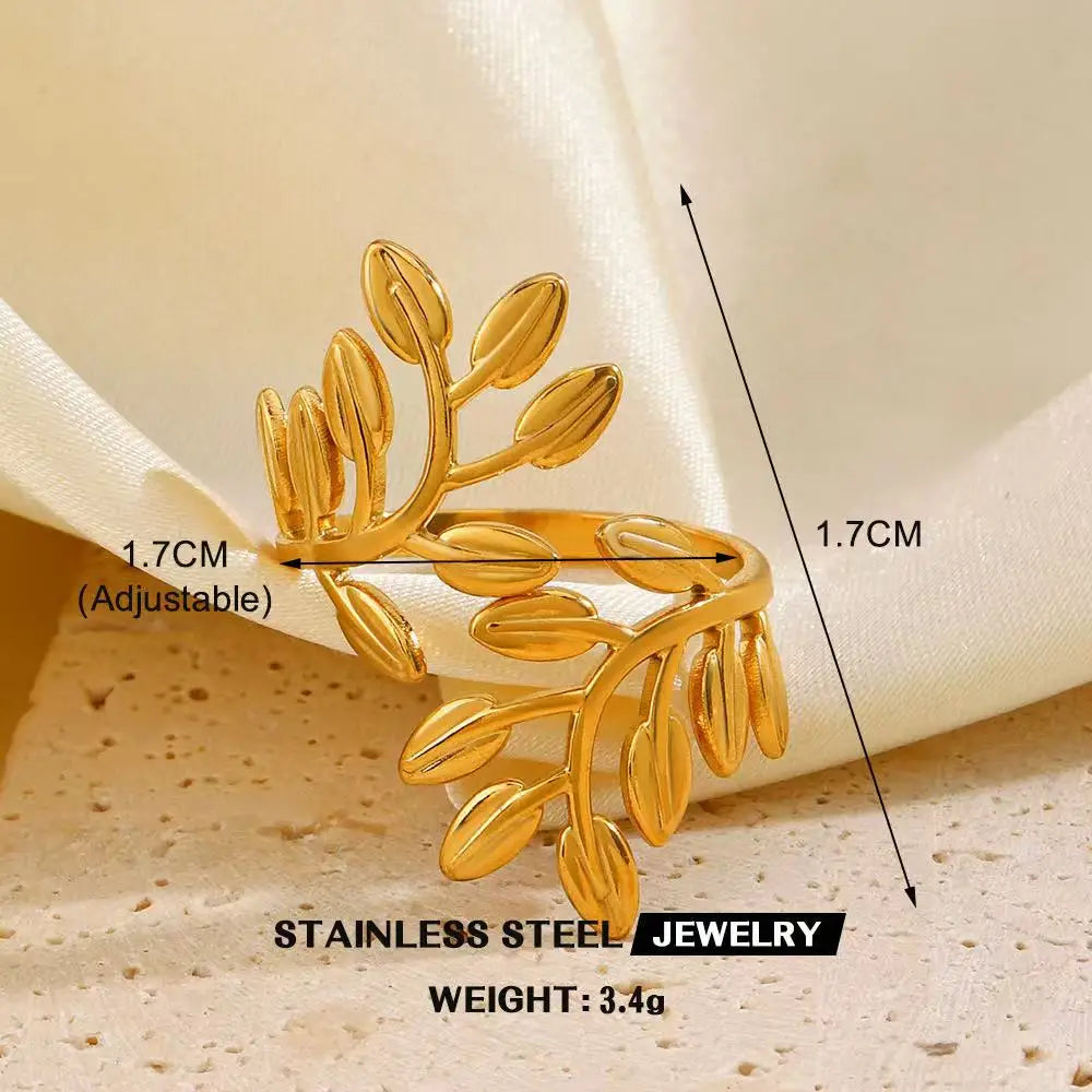 Großhandel High-End wasserdicht dreidimensionaler M-Buchstabe hohler Edelstahl Fingerring trendig für Damen personalisierbarer Schmuck