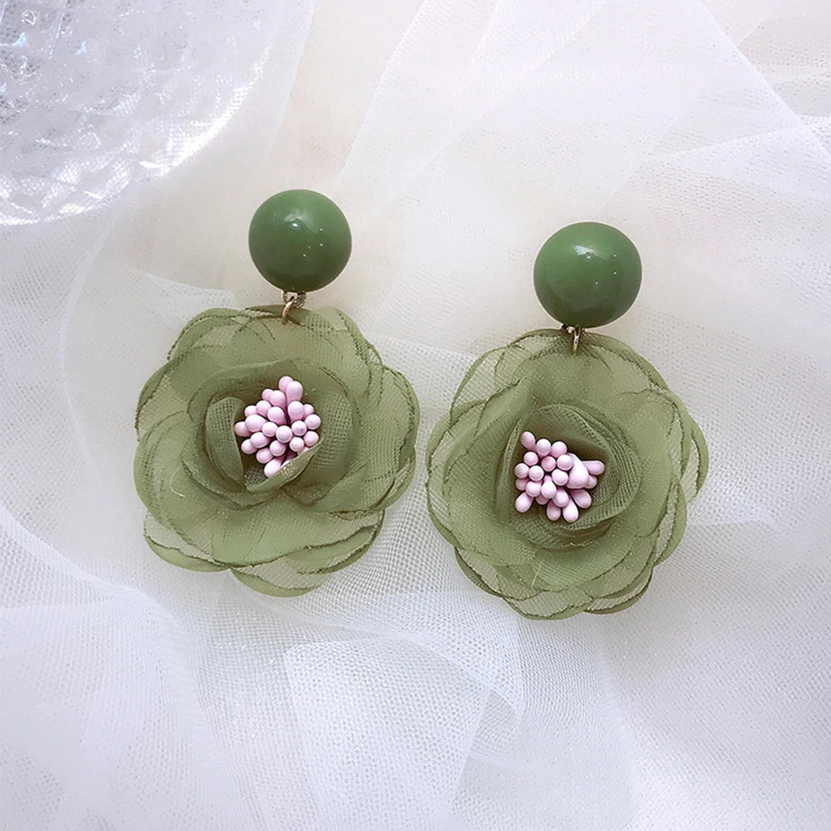 Nadelweiche Schneeflocke Spitze Blumenmädchen Zart Lila Milchfrucht Grün Blütentauohrringe Ohrclips Frischer Süßer Stil Ohrstecker
