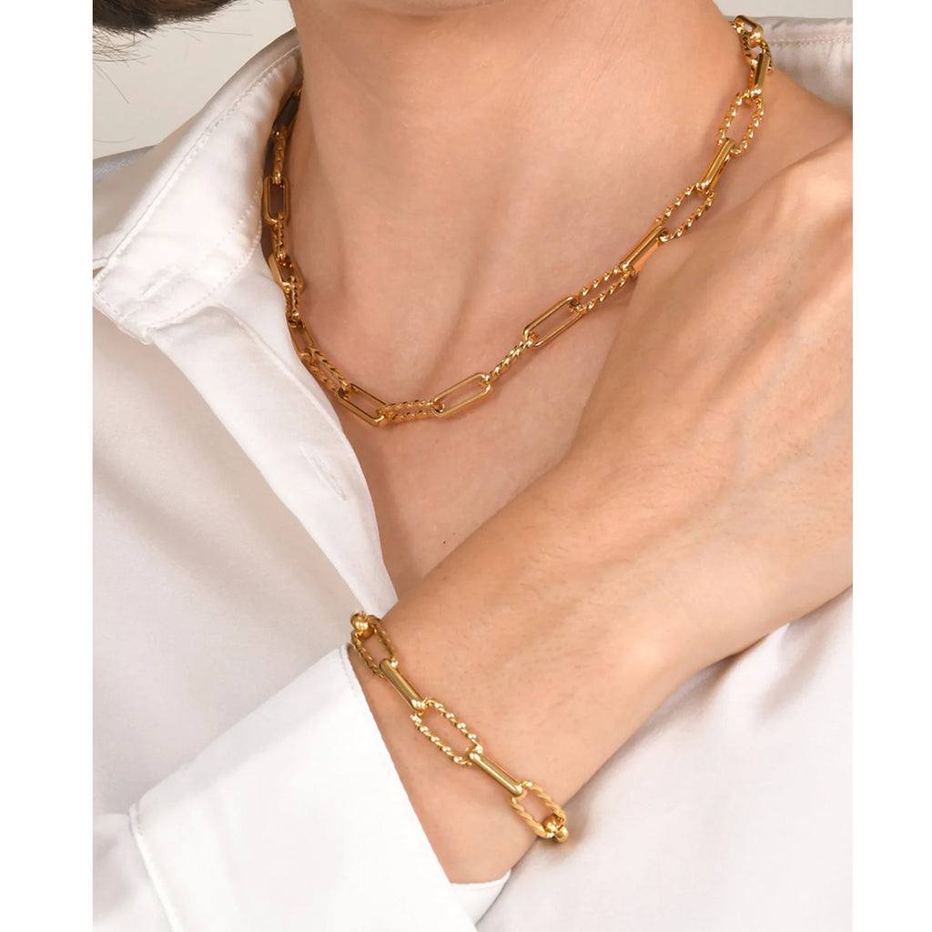 Damen-Armband aus Edelstahl, 18 Karat vergoldet, gedreht, Büroklammer-Design, verstellbares Gliederarmband, klobiger stapelbarer Lagenlook-Schmuck