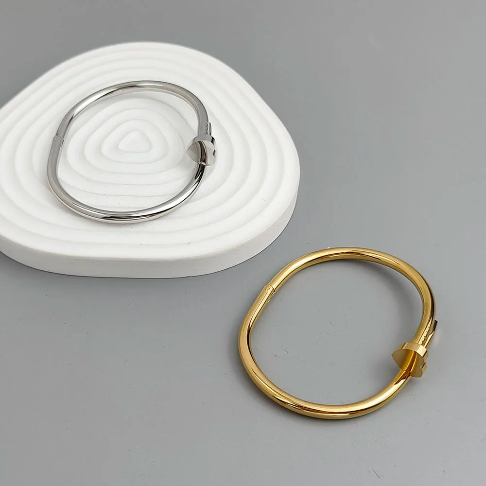 Bezauberndes vierblättriges Kleeblatt-Kugelarmband für Damen aus Edelstahl, wasserdichtes und rostfreies Armband, das von Paaren getragen wird