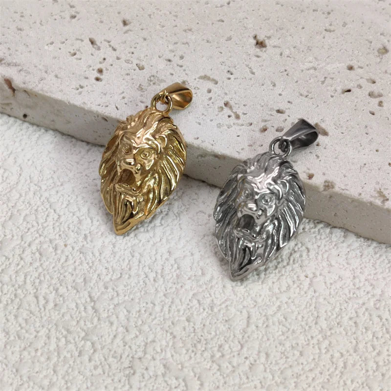 Colgantes de acero inoxidable chapados en oro de 18 quilates con diseño de cruz de rosa a la moda para mujer y hombre