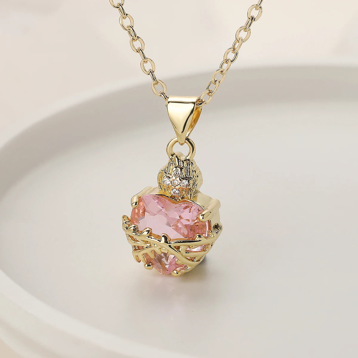 NEWBUY Fashion Gold Color Chain Red Crystal Heart Pendant Necklaces For Women Bling Bling Jewelry