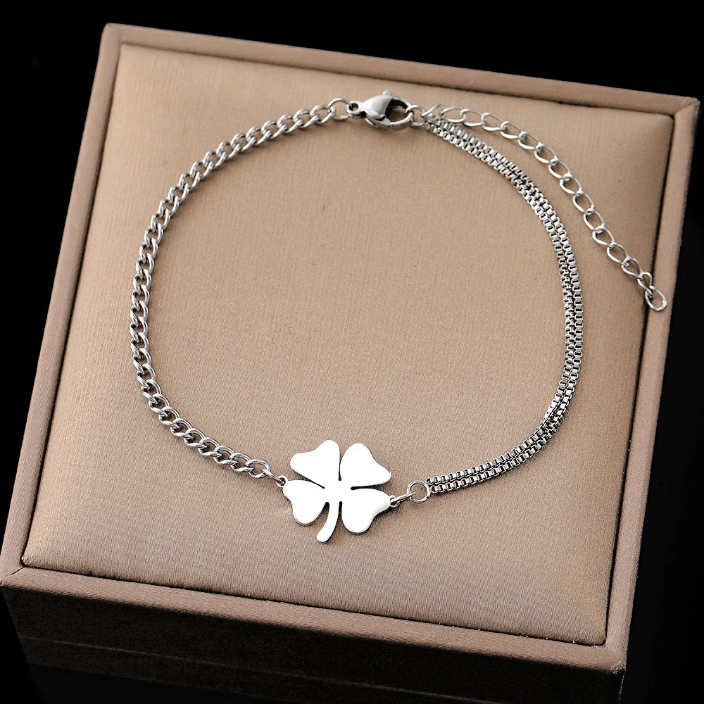 Edelstahl-Armbänder Klassische Glücksklee-Anhänger Hip-Hop-Armband für Damen Schmuck Nicht verblassend Hochwertiger Alltagsschmuck