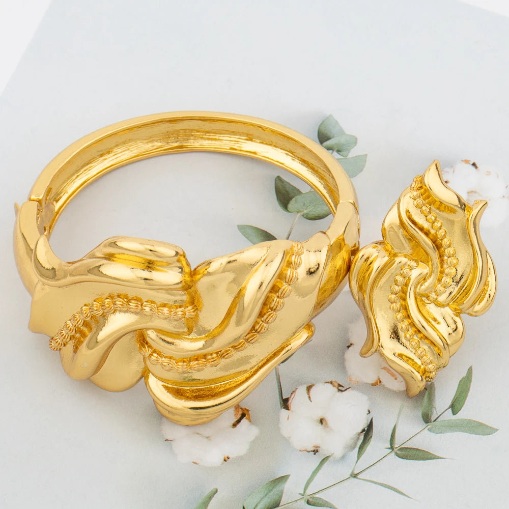 Großer Creolen-Armreif für Damen, Blumen, italienischer Dubai-Goldschmuck, Armband-Ring-Set, luxuriöses Kupfer, modisches Geburtstagsgeschenk