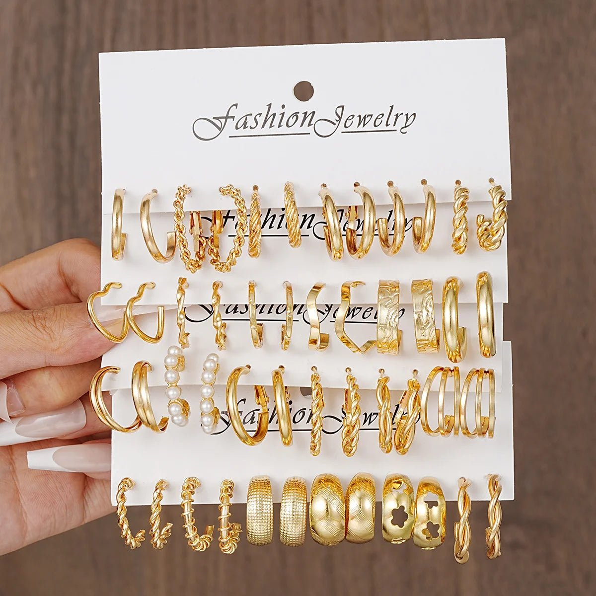 Juego de 24 pares de pendientes de aro pequeños de inspiración vintage para mujer, elegantes adornos geométricos de hierro para llevar a diario, regalos de joyería 2024