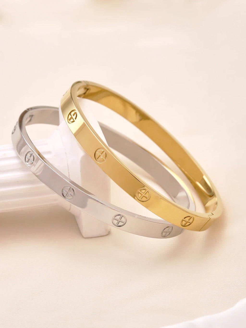 18K vergoldetes, nicht verblassendes Goldarmband aus Edelstahl – langlebiges und modisches Schmuckaccessoire, geeignet als Weihnachtsgeschenk