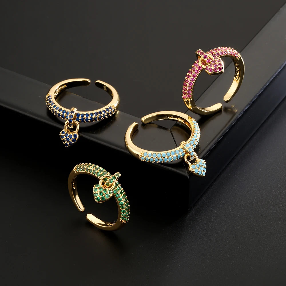 NEWBUY Fashion Bunte Zirkonia Pavé-Fassung Hochzeitsschmuck 2024 Trendiger Goldfarbener Herzanhänger Fingerring für Damen
