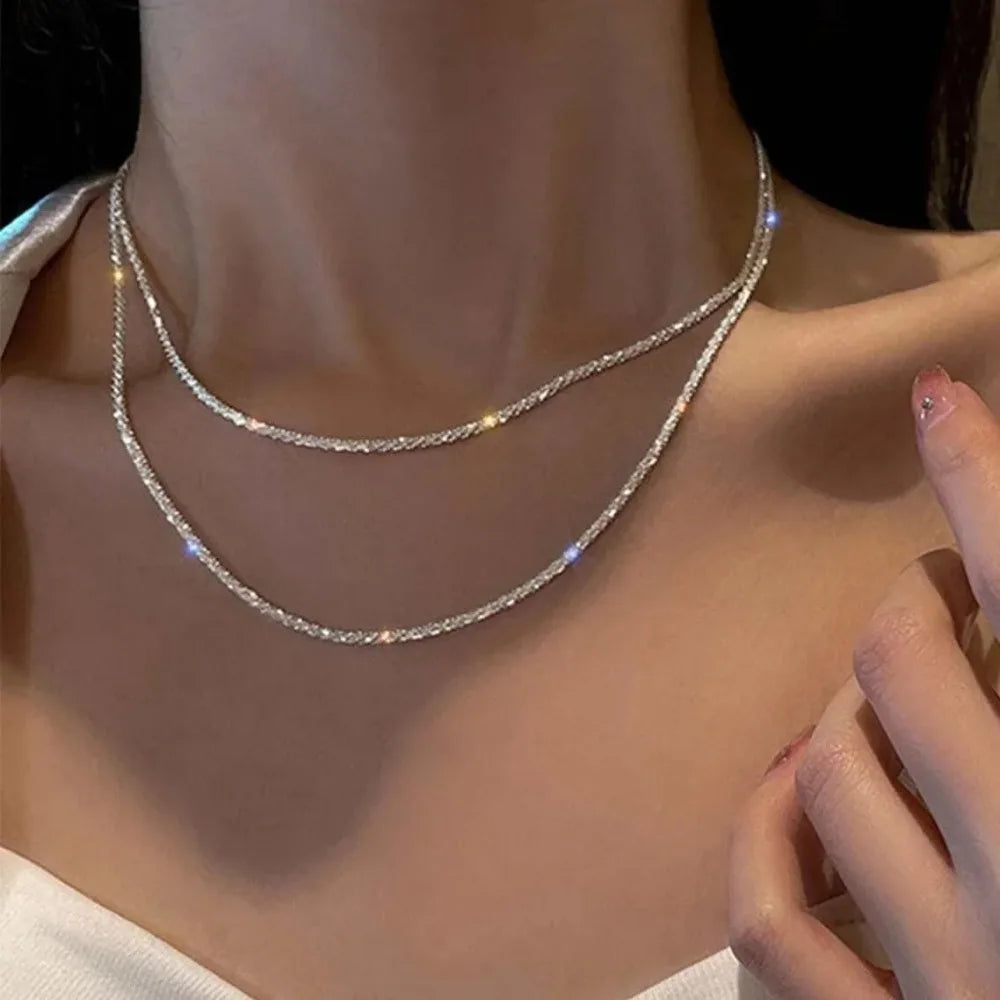 Nuevo collar de mariposa brillante, collar de cadena de clavícula de doble capa exquisito para mujer, joyería de regalo para mujer