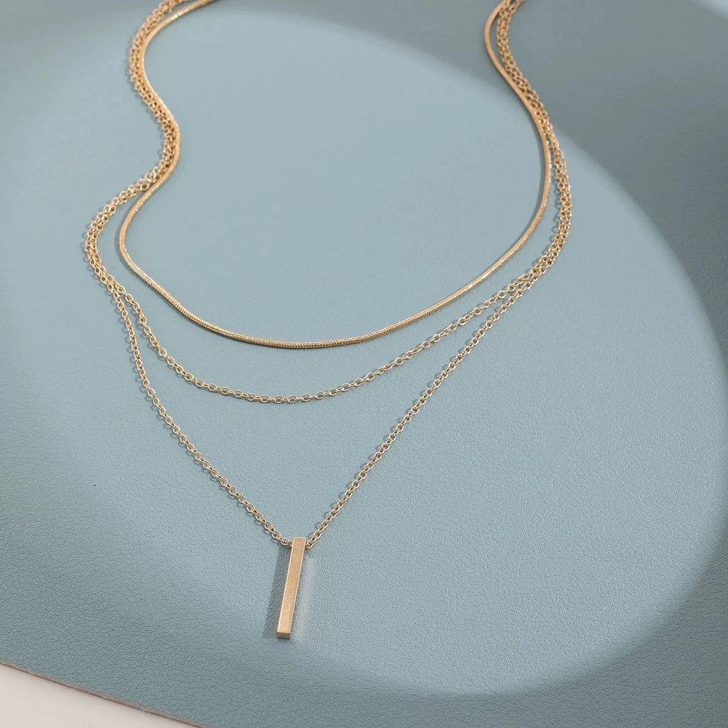 Mode Mehrschichtige Metallbarren-Anhänger Halskette für Frauen Täglicher Gebrauch Goldfarbene Rechteckige Schlüsselbeinkette Collier Schmuck
