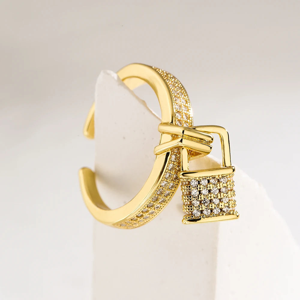NEWBUY Einzigartiges Design Herzschloss Liebes-Offenringe Für Frauen Mädchen Goldfarbe Hochwertiger Verlobungsschmuck Femme Bijoux