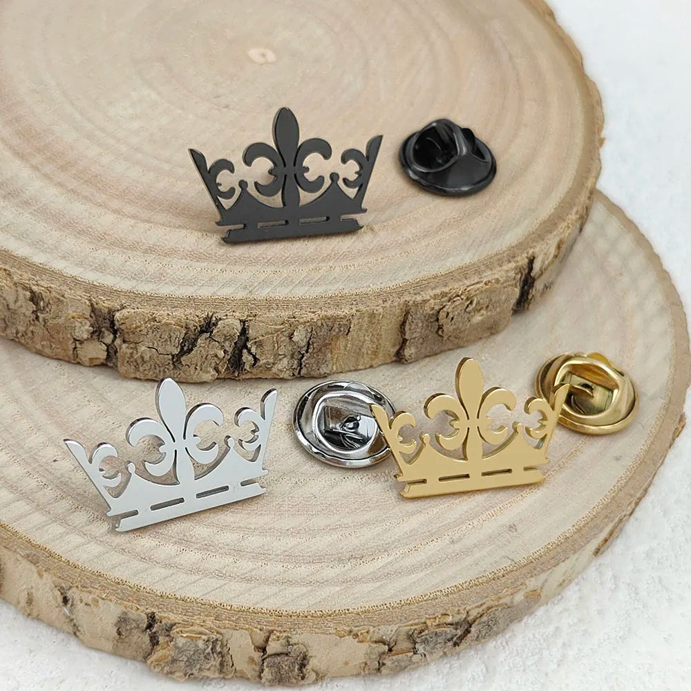 New crown gold-plated stainless steel badge, suit lapel pin, gold-plated men's brooch, business clothing matching