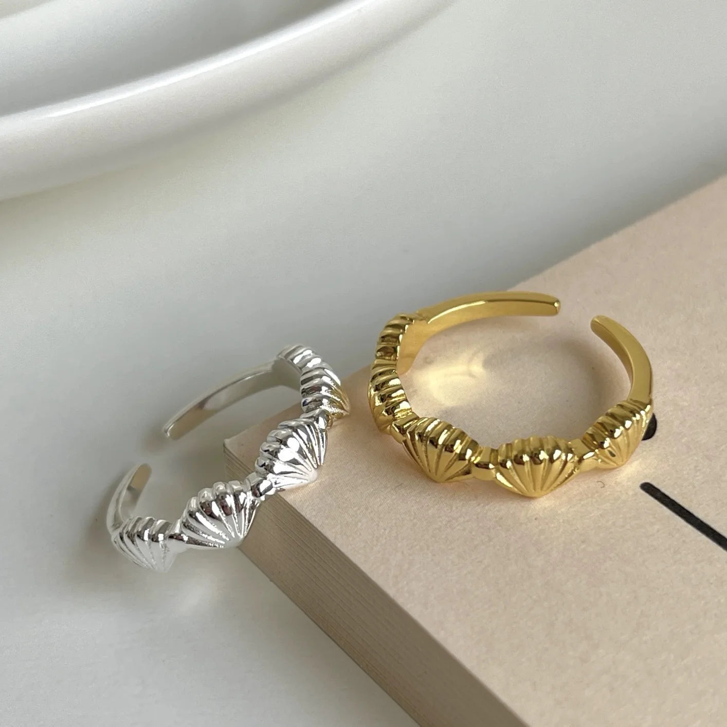 Moda 925 Plata de Ley Concha Anillos Ajustables Joyería de Lujo Para Mujeres Accesorios Al Por Mayor