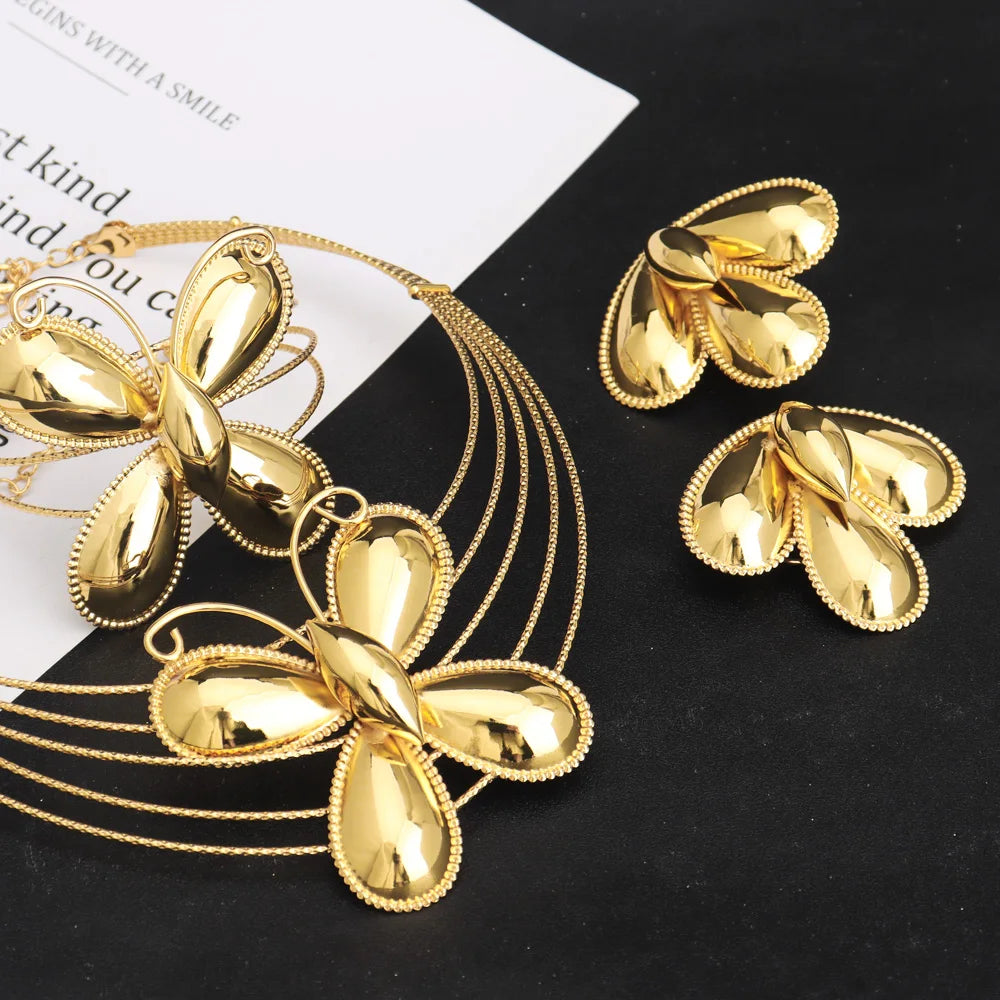 Dubai Luxuriöser Schmuck 4-teiliges Damen-Mode-Set mit trendigen Blumenohrringen, Anhängerkette, Armband, vergoldeter Schmuck, Partygeschenke