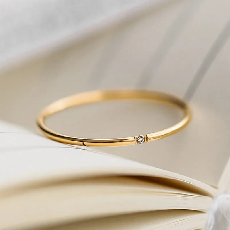 1 mm dünner Edelstahl CZ Inlay Stapelbarer Ring Ehering für Frauen Mädchen Größe 3-10