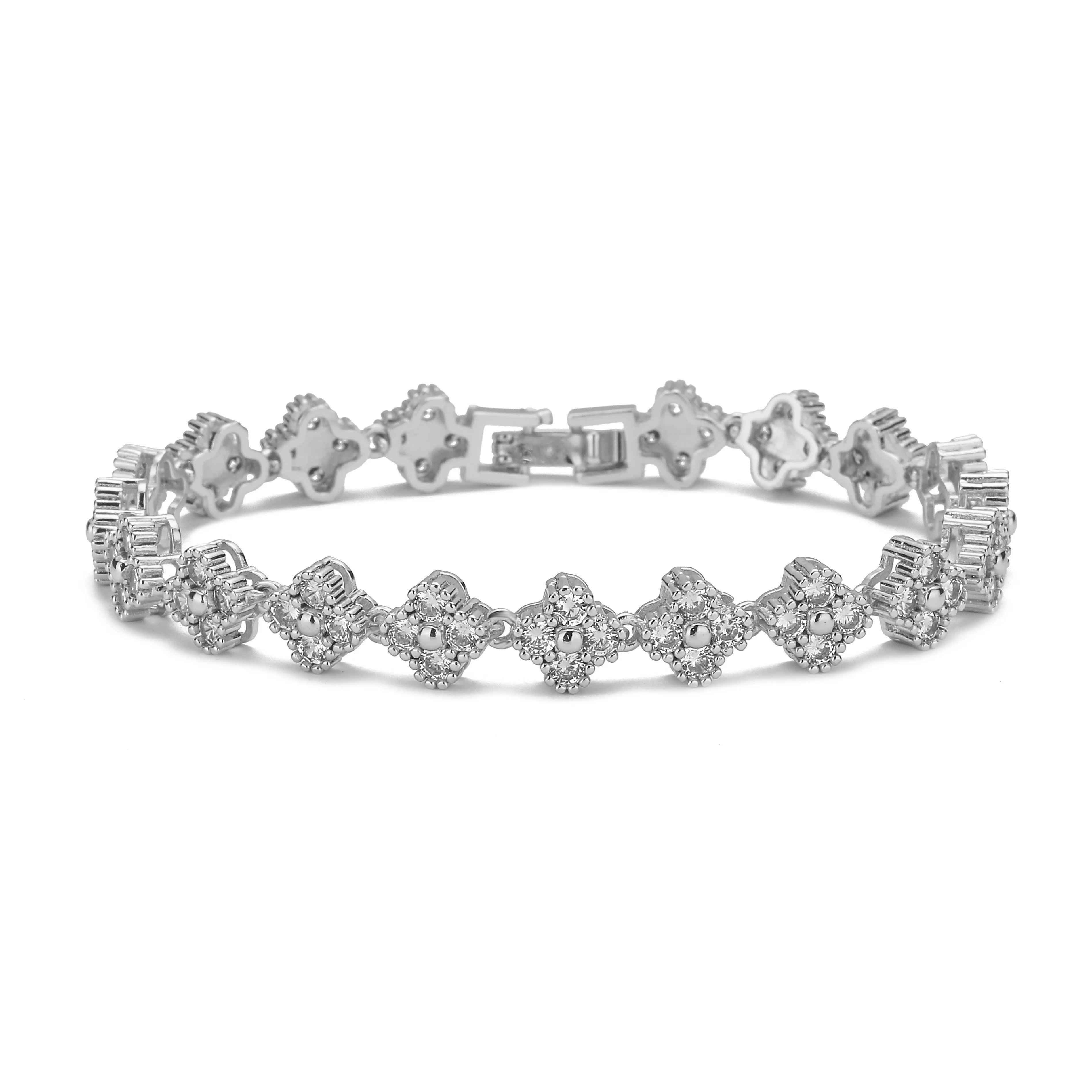 HECHENG, AAAAA Messing 18K vergoldete Blumenhalskette Armband Schmuckset, als Weihnachtsgeschenk für Frauen und die beste Freundin