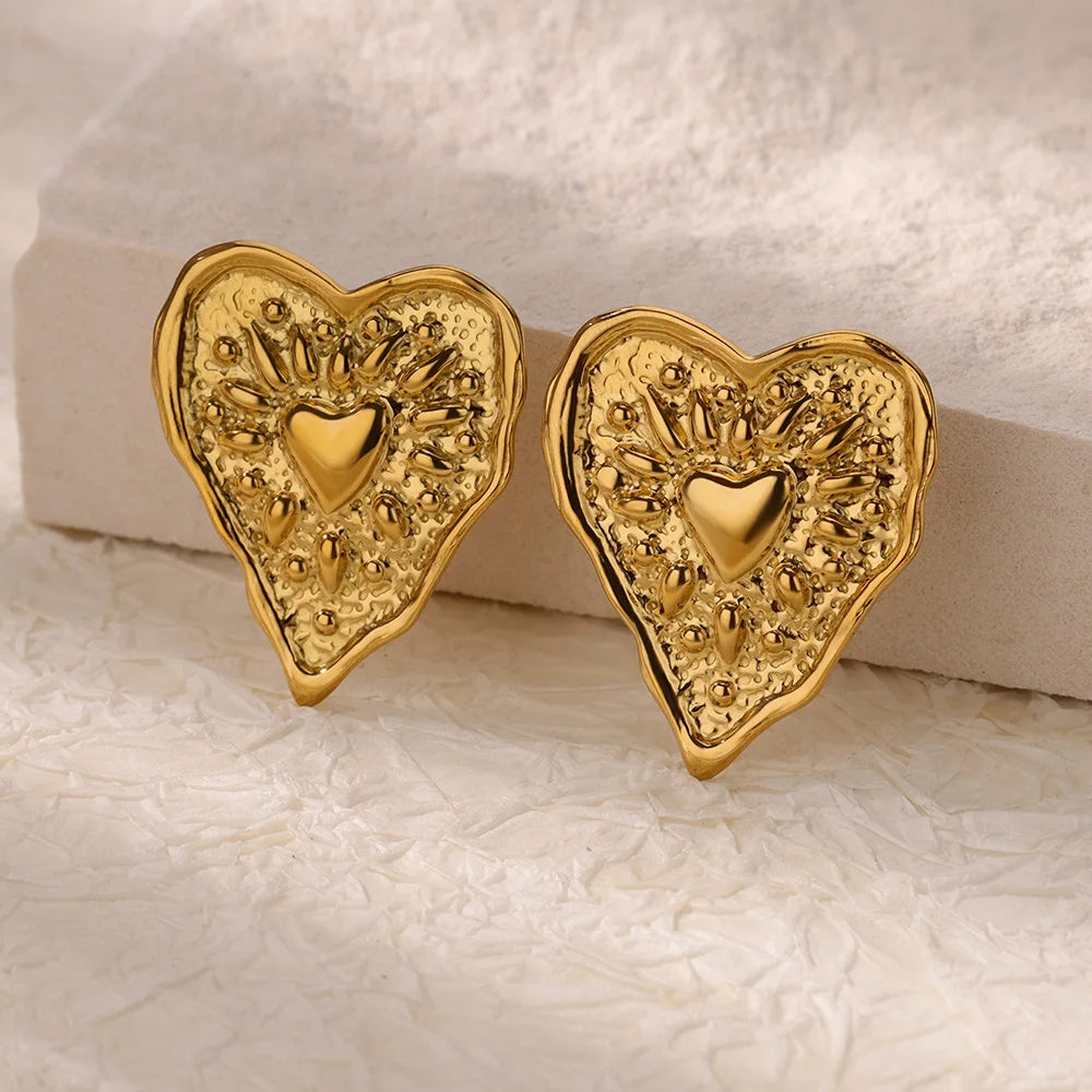 Edelstahl unregelmäßige Herztextur Ohrstecker für Damen Goldfarbenes Herz Hochzeit Ästhetischer Ohrring Schmuck Accessoires