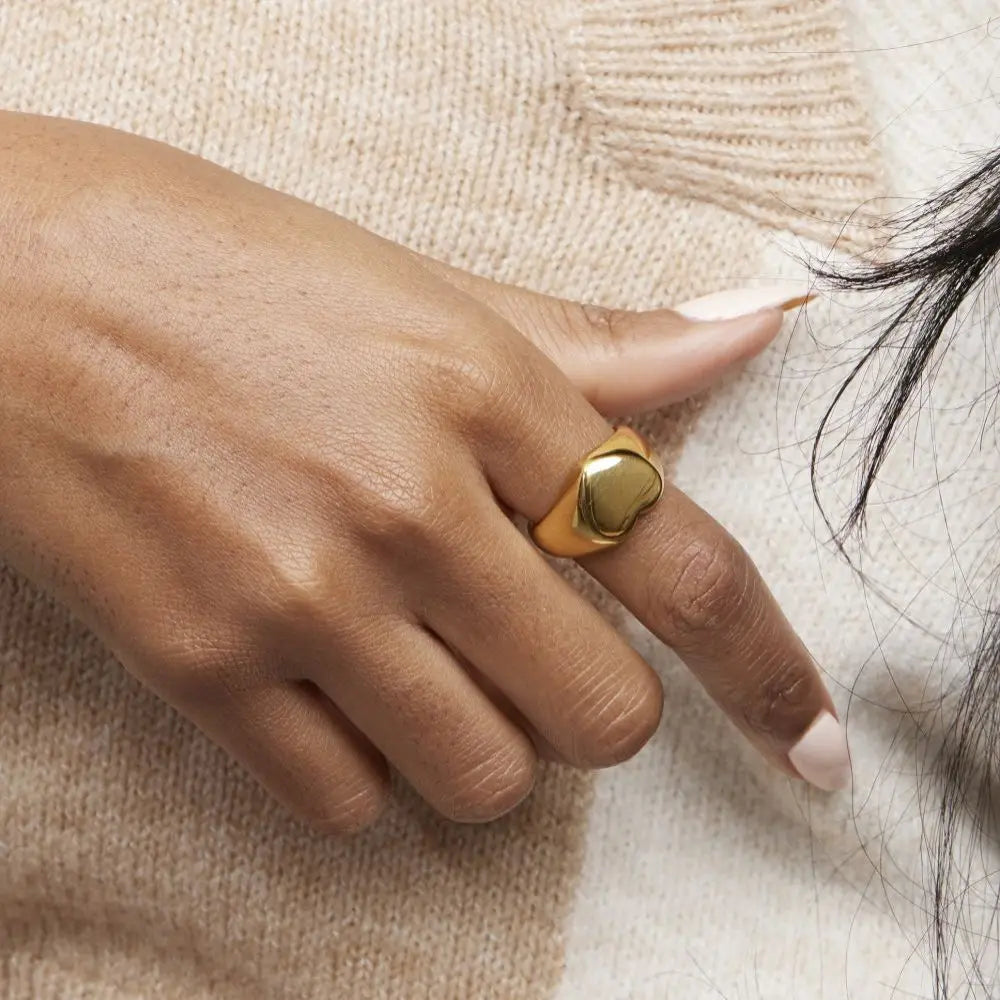 Romantischer Edelstahlring für Damen, herzförmiger Geburtstagsgeschenk, Eheringe, luxuriöse Qualität, Schmuck, Großhandel, Dropshipping
