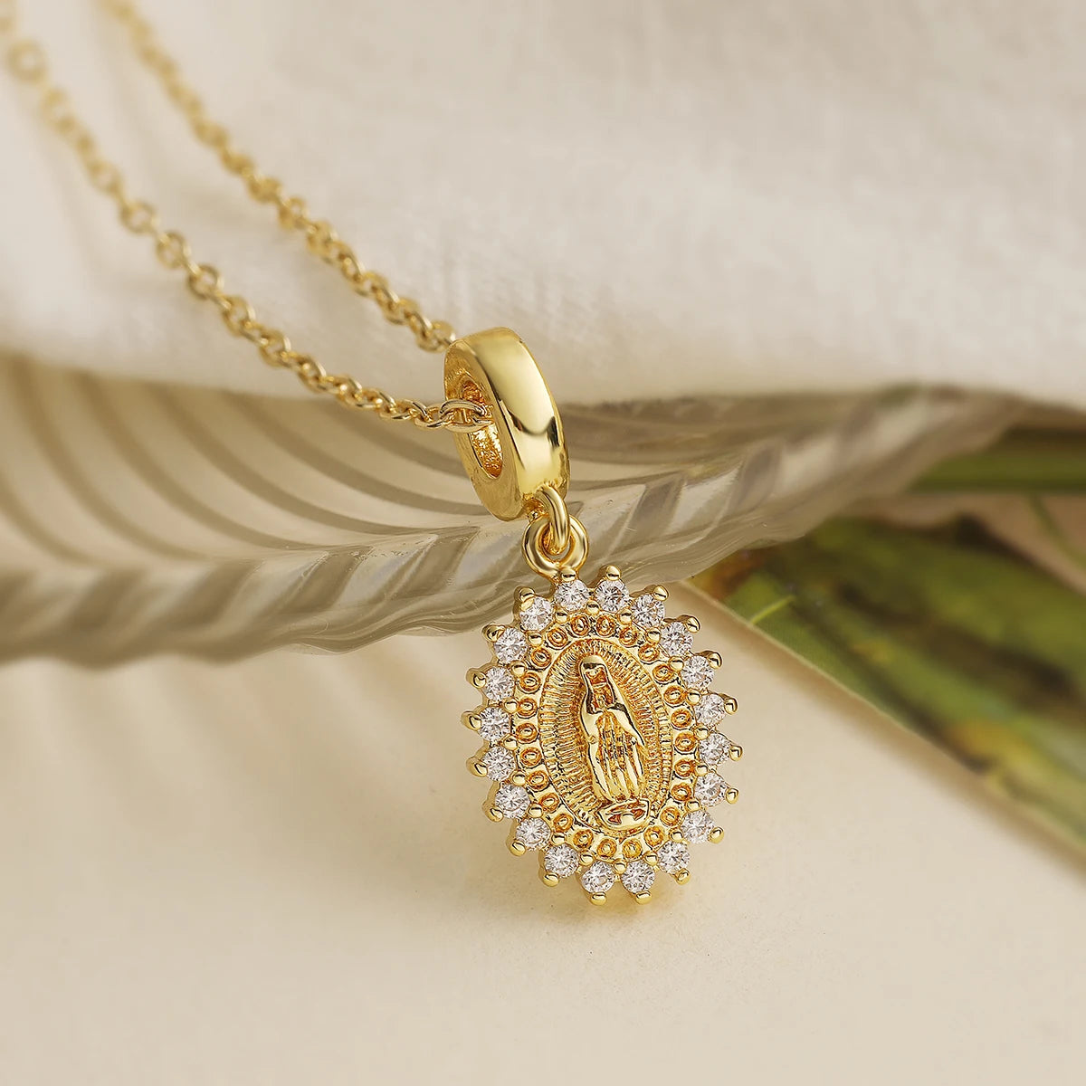 NEWBUY Trendy Gold Color Shiny AAA CZ Zircon Virgin Mary Pendant Necklaces For Women Gift