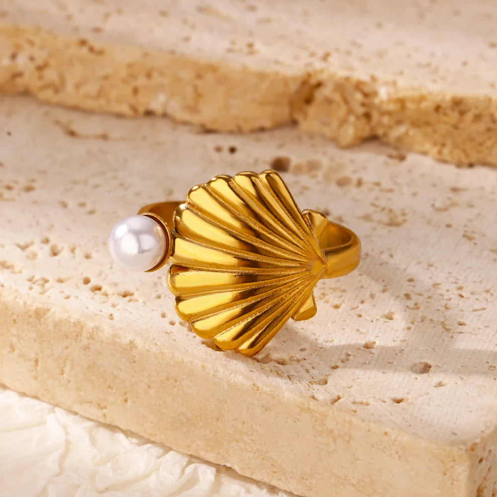 2025 Anillos de agua dulce de acero inoxidable con perlas, estrellas de mar y conchas para mujer, de color dorado, estilo punk vintage, joyería impermeable para la playa