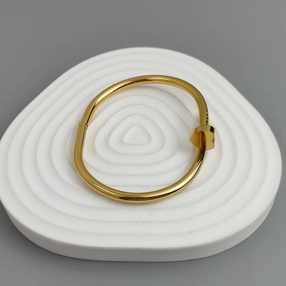 Bezauberndes vierblättriges Kleeblatt-Kugelarmband für Damen aus Edelstahl, wasserdichtes und rostfreies Armband, das von Paaren getragen wird