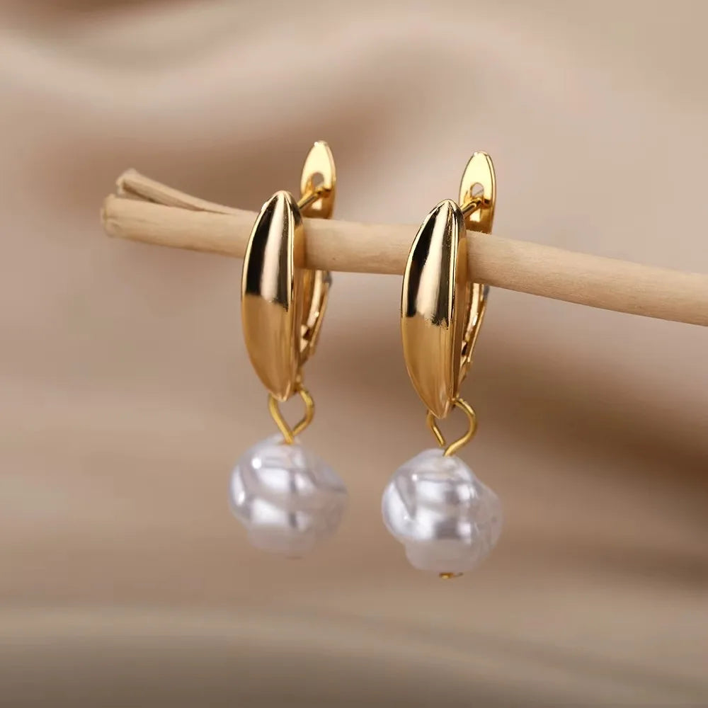 Schmetterling Zirkon Edelstahl Perlenohrringe für Damen Vergoldete Piercing Ohrringe Ästhetischer Luxus Schmuck Geschenk Neuheit 2023