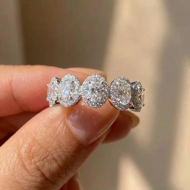 925 Sterling Silber schicke Damenringe Luxus gepflasterte ovale Zirkonia süße Frauen Finger Accessoires für Party Mode Schmuck