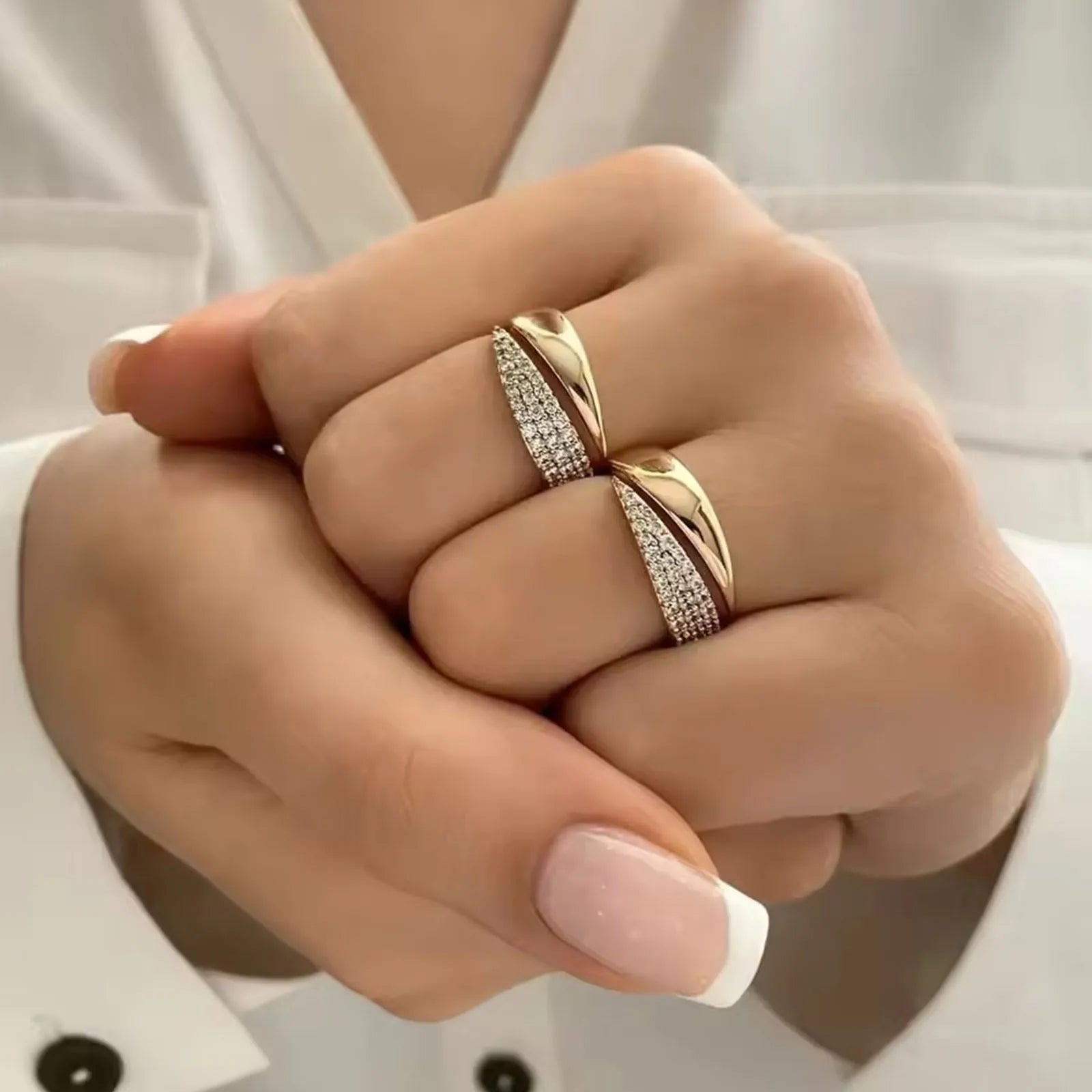 Anillos de Sol Chapados en Oro de 18K para Mujer, con Piedra Natural Incrustada en Anillo con Textura de Metal Hueco, Joyería de Moda